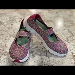 Skechers, woven elastic, pink-multi Maryjane loafers. 7 1/2